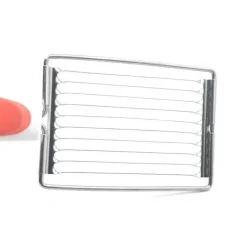 Gemüsehobel aus Edelstahl – Rutschfester Tomatenschneider