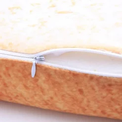 Gemütliches Katzenbett – warmes Haustierbett in Brotform