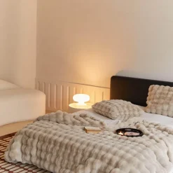 Genevieve Pelz-Überwurfdecke – weiche, gemütliche Dekodecke