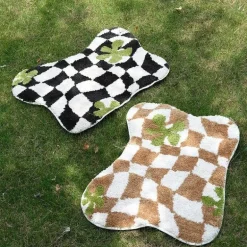 Geometrischer Flächenteppich - Moderner dekorativer Teppich mit unregelmäßigem Gitter