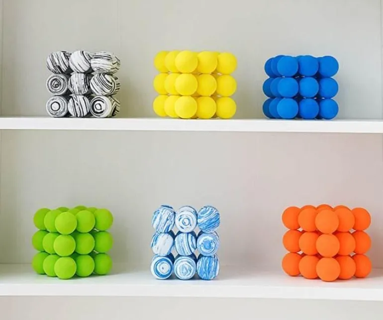 Geometrisches Kugeldekor – Minimalistischer Akzent für Ihr Zuhause