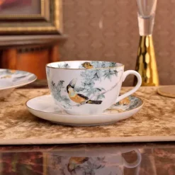 Geschirrset aus Knochenporzellan mit Regenwald-Tiermotiven – umweltfreundliches Geschirr