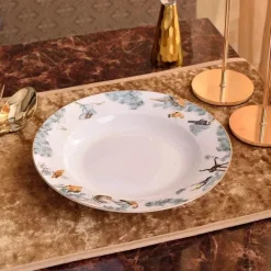 Geschirrset aus Knochenporzellan mit Regenwald-Tiermotiven – umweltfreundliches Geschirr