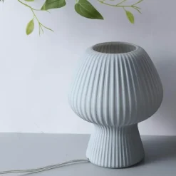 Gestreifte Pilz-Tischlampe – Stilvolle Glasleuchte