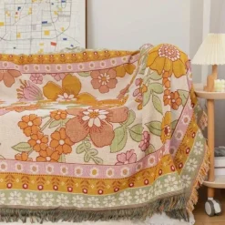 Gestrickte Gobelindecke – Leichte, luxuriöse Dekodecke für das Wohnzimmer im Freien