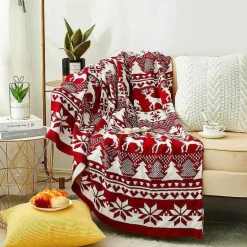 Gestrickte Weihnachtsbaumdecke - Festliche Weihnachtsdekoration