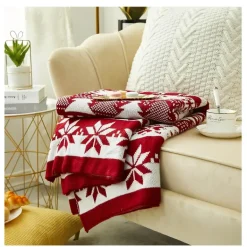 Gestrickte Weihnachtsbaumdecke - Festliche Weihnachtsdekoration