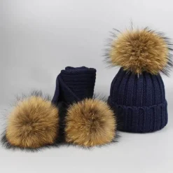 Gestricktes Pelzmütze- und Schal-Set – kuschelige Winteraccessoires