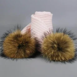 Gestricktes Pelzmütze- und Schal-Set – kuschelige Winteraccessoires