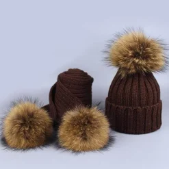 Gestricktes Pelzmütze- und Schal-Set – kuschelige Winteraccessoires