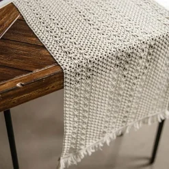 Gewebter Jute-Tischläufer mit Quasten – rustikale Wohndekoration
