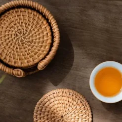 Gewebtes Rattan-Getränkeuntersetzer-Set – Umweltfreundliche Tischsets aus Bambus