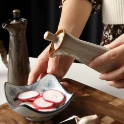 Gewürztopf aus Keramik – eleganter Spender für Olivenöl, Sojasauce und Essig