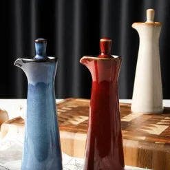 Gewürztopf aus Keramik – eleganter Spender für Olivenöl, Sojasauce und Essig