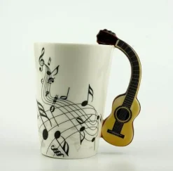 Gitarrentasse – Keramik-Kaffeetasse für Musikliebhaber