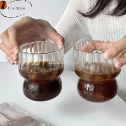 Glasbecher-Set mit vertikalen Streifen – Tassen für Kaffee, Tee, Saft und Milch