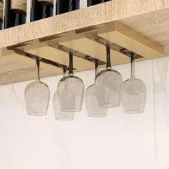 Glas-Organizer unter dem Schrank – Aufbewahrungslösung für die Küche