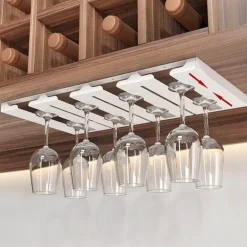 Glas-Organizer unter dem Schrank – Aufbewahrungslösung für die Küche