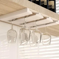 Glas-Organizer unter dem Schrank – Aufbewahrungslösung für die Küche