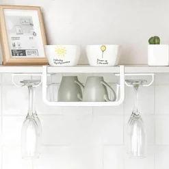 Glasregal unter dem Schrank – Aufbewahrungsorganizer für die Küche