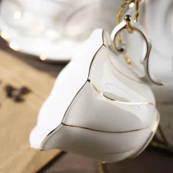 Gold Wave Teetassen-Set – 200 ml hochwertiges Trinkgeschirr aus Bone China