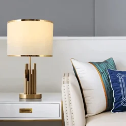 Golden Spire Table Lamp - Elegant Stylish Home Lighting