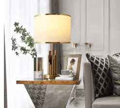 Golden Spire Table Lamp - Elegant Stylish Home Lighting