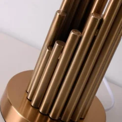 Golden Spire Table Lamp - Elegant Stylish Home Lighting