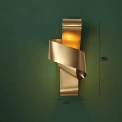 Goldene Wandleuchte – Elegante Dekobeleuchtung