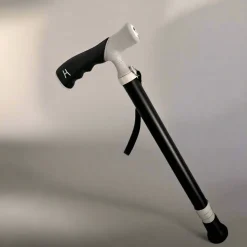 Goldener leichter Wanderstock für Senioren und Wandern im Freien