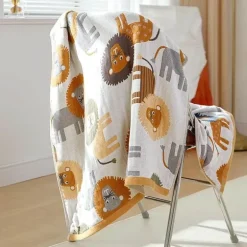 Großes Badetuch aus Baumwollgaze mit Cartoon-Motiv – 70 x 140 cm