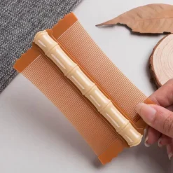 Haarkamm aus Sandelholz – natürlicher antistatischer Kamm mit schmalen, feinen Zähnen