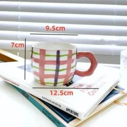 Handbemalte Regenbogenblumentasse - Einzigartige Kaffeetasse aus Keramik