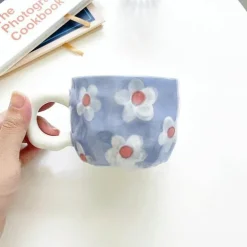 Handbemalte Regenbogenblumentasse - Einzigartige Kaffeetasse aus Keramik