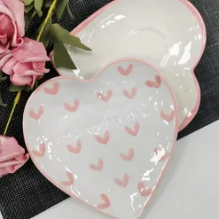 Handbemalte Tasse mit Herzgriff, Liebestasse, rosa Keramiktasse