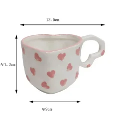 Handbemalte Tasse mit Herzgriff, Liebestasse, rosa Keramiktasse