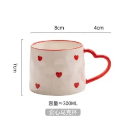 Handbemalte Tasse mit Herzgriff, Liebestasse, rosa Keramiktasse