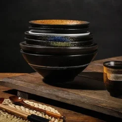 Handelsübliche Ramenschalen aus Keramik – langlebiges Geschirrset