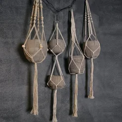 Handgefertigter Blumenkorbhalter - Dekorativer Blumenständer