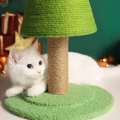 Handgefertigter Weihnachtsbaum-Katzenkratzbaum – Einzigartige Katzenmöbel für weihnachtliche Freude