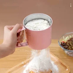 Handgehaltenes halbautomatisches Mehlsieb – Küchen- und Backwerkzeug