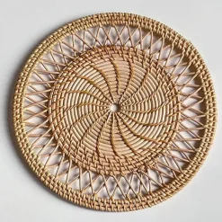 Handgewebtes rundes Rattan-Dekor-Set – Natürliche Heimdekoration