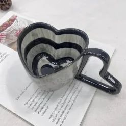 Herzförmige Kaffeetasse aus Keramik – 284 ml, einzigartiges Design und schönes Geschenk