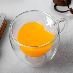 Herzförmiger doppelwandiger Kaffeebecher - Süßes Trinkgeschirr aus Glas