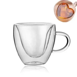 Herzförmiger doppelwandiger Glasbecher mit Henkel für Kaffee, Tee, Milch und Saft