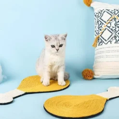 Hühnerkeulen-Kratzbaum – Interaktives Spielzeug für Katzen