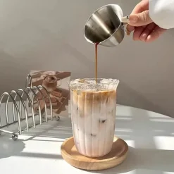 Hitzebeständiger Glasbecher mit Streifenmuster – Stilvolles Trinkgeschirr für Zuhause