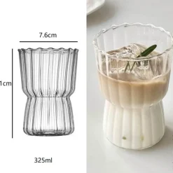 Hitzebeständiger Glasbecher mit Streifenmuster – Stilvolles Trinkgeschirr für Zuhause