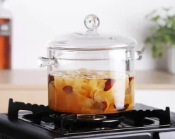 Hitzebeständiger Suppentopf aus transparentem Glas