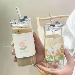 Hitzebeständiger Tulpenglasbecher mit Strohhalm – Klares Trinkgeschirr für Kaffee und Tee